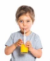 Польза свежевыжатых соков для детей
